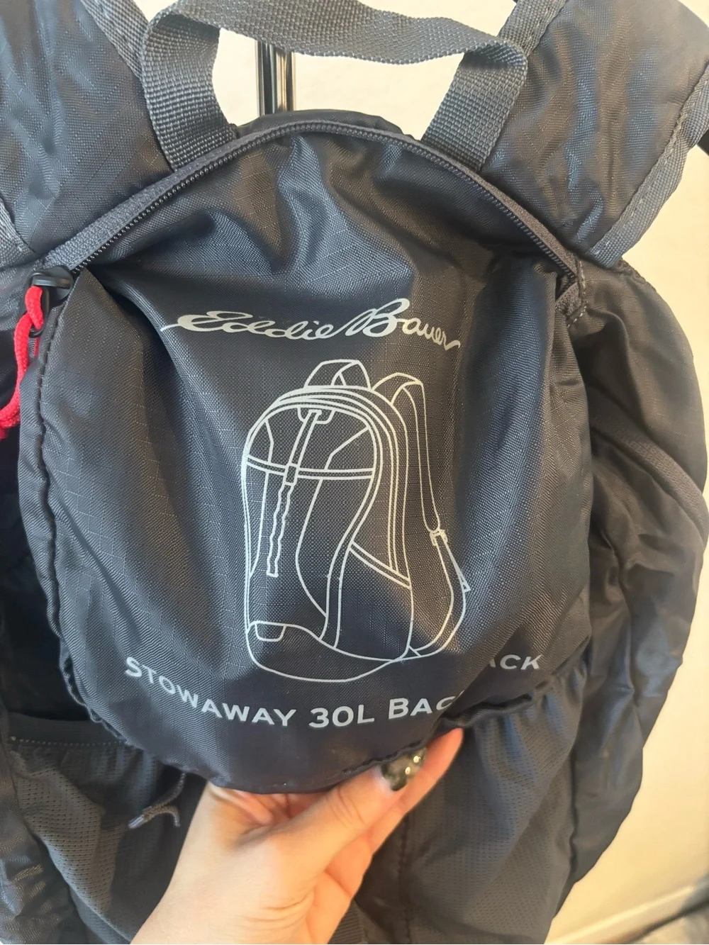 NWT Eddie Bauer Stowaway Packable Daypack 30L Dark Smoke Travel Hiking Backpack